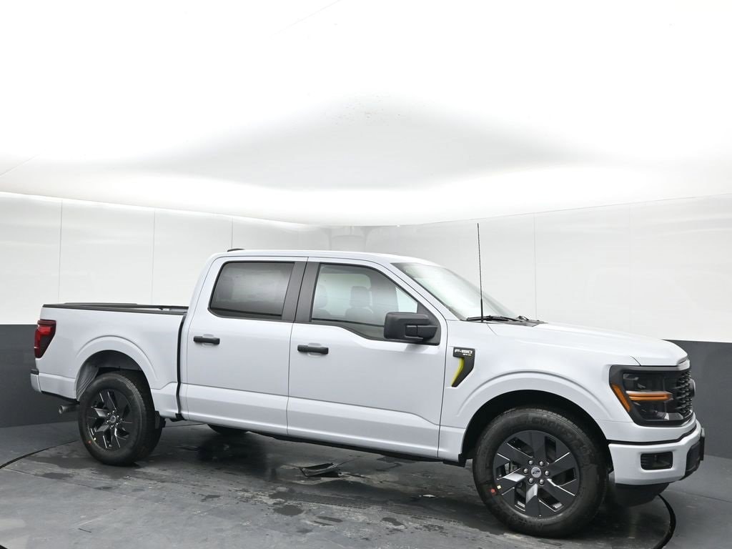 2025 Ford F-150 STX's photo