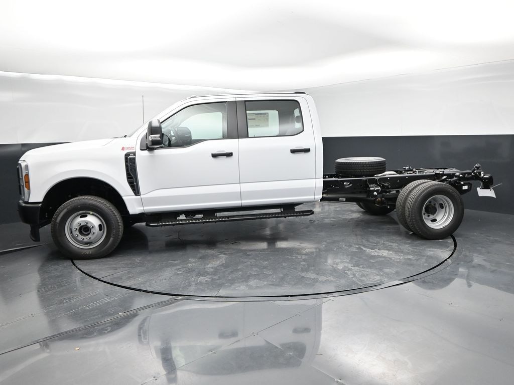 New 2026 Ford F-350SD XL Truck Crew Cab