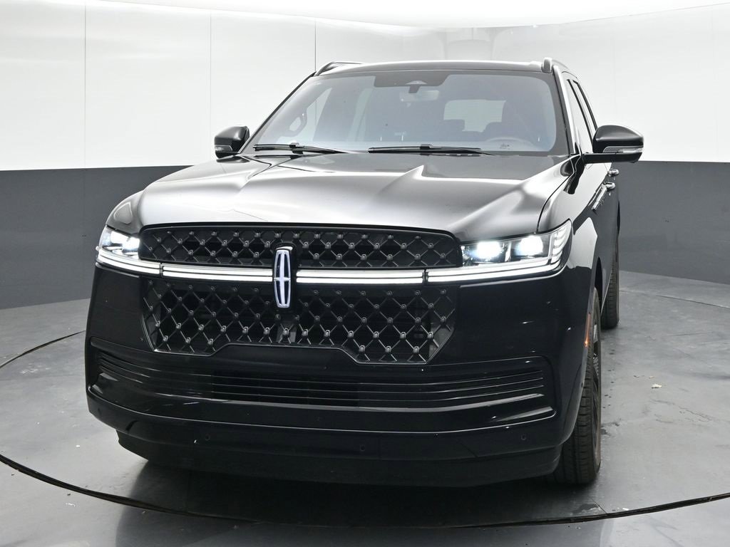 2025 Lincoln Navigator Reserve photo 3