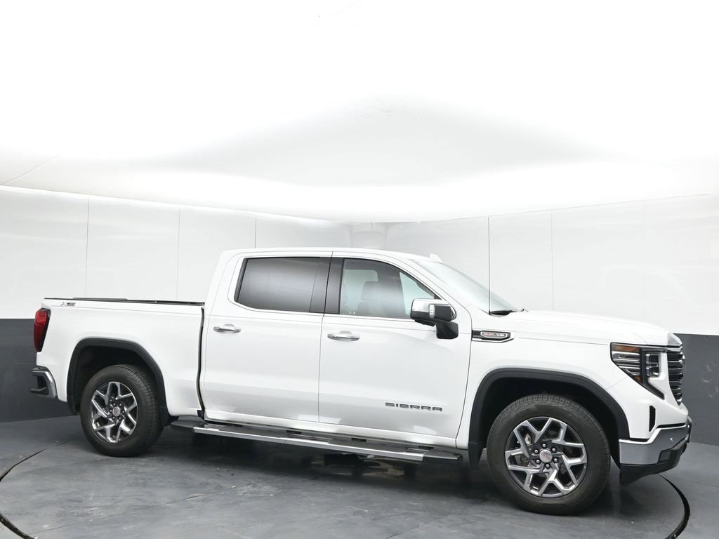 Used 2022 GMC Sierra 1500 SLT 4WD Crew Cab 147 SLT