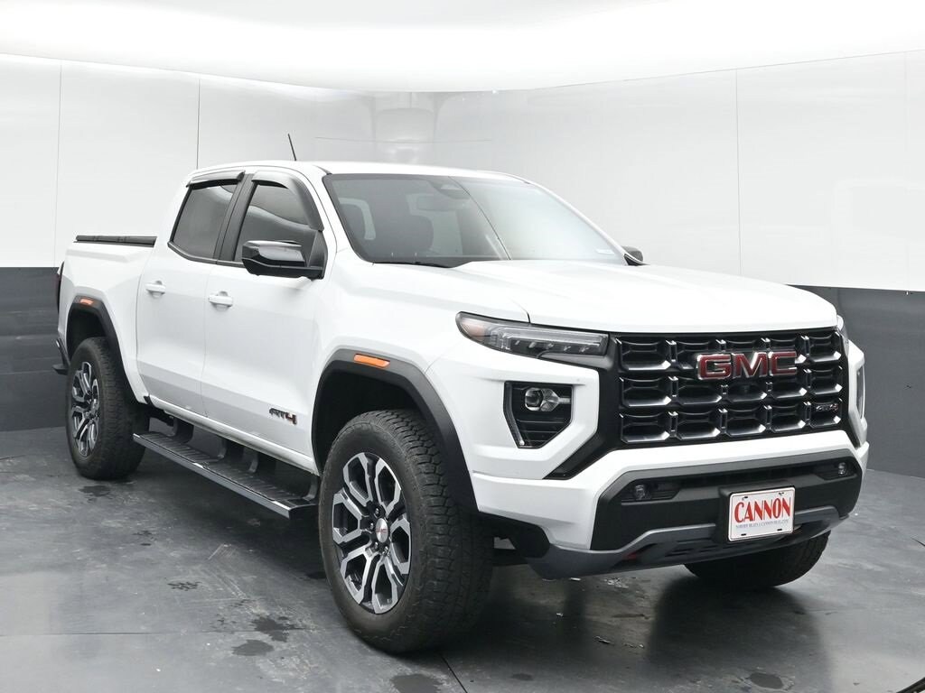 Used 2024 GMC Canyon AT4 4WD Crew Cab AT4