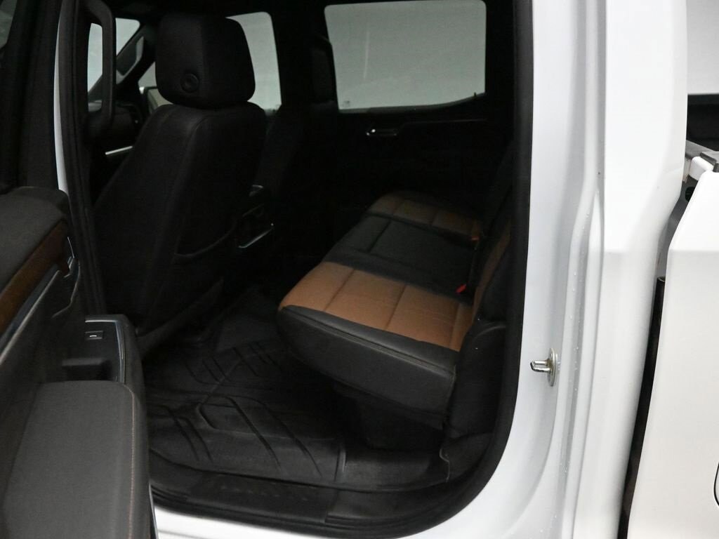 Used 2024 Chevrolet Silverado 1500 High Country 4WD Crew Cab 147 High Country