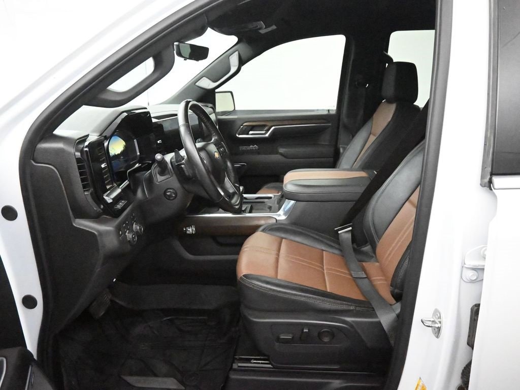 Used 2024 Chevrolet Silverado 1500 High Country 4WD Crew Cab 147 High Country