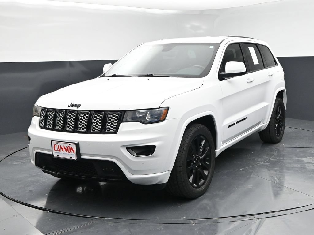 Used 2018 Jeep Grand Cherokee Altitude with VIN 1C4RJEAGXJC512538 for sale in Greenwood, MS