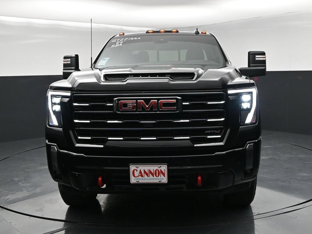 Used 2024 GMC Sierra 2500HD AT4 4WD Crew Cab 159 AT4
