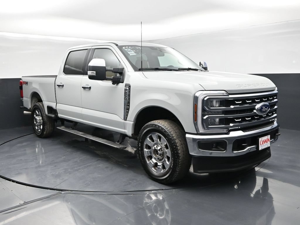 Used 2025 Ford Super Duty F-250 SRW Lariat