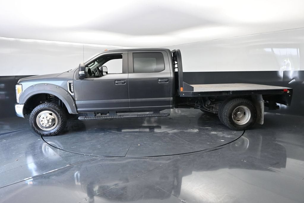 Used 2017 Ford Super Duty F-350 DRW XL XL 4WD Crew Cab 179 WB 60 CA