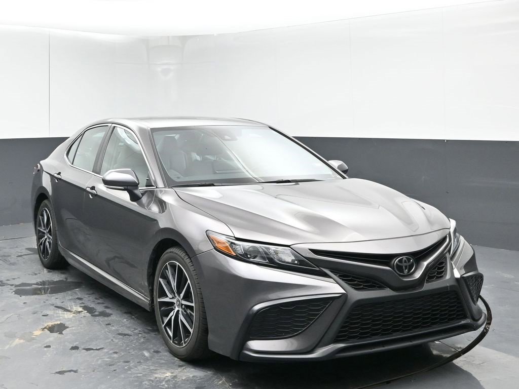 2023 Toyota Camry SE photo 2