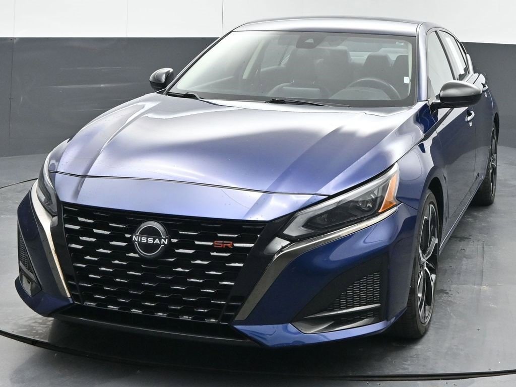 Used 2024 Nissan Altima 2.5 SR Sedan
