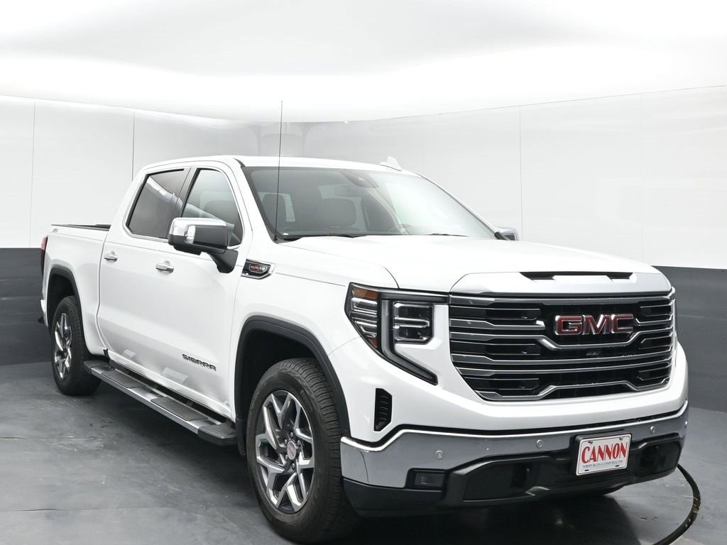Used 2022 GMC Sierra 1500 SLT 4WD Crew Cab 147 SLT