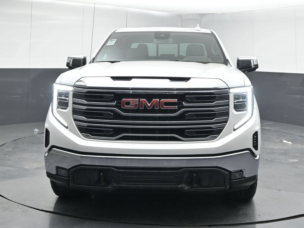 Used 2025 GMC Sierra 1500 SLT 4WD Crew Cab 147 SLT