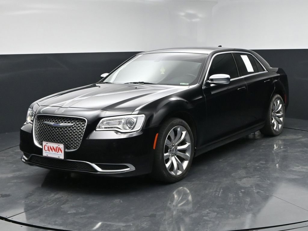 Used 2019 Chrysler 300 Touring Touring RWD