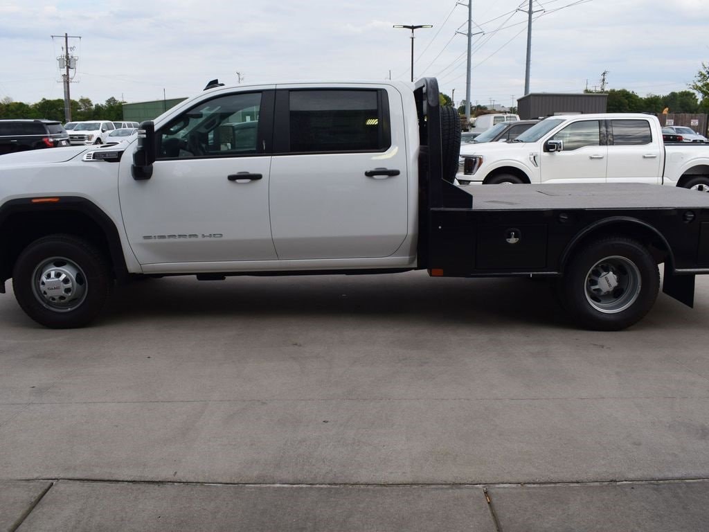 Used 2024 GMC Sierra 3500HD CC Pro 4WD Crew Cab 177 WB, 60 CA Pro