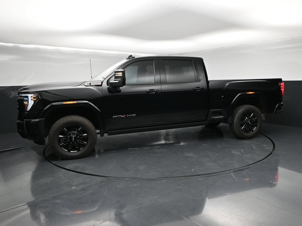 Used 2024 GMC Sierra 2500HD AT4 4WD Crew Cab 159 AT4