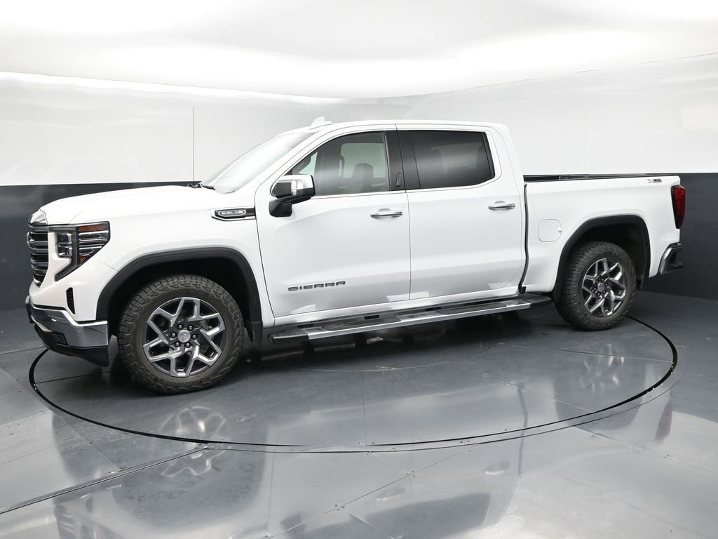 Used 2022 GMC Sierra 1500 SLT 4WD Crew Cab 147 SLT