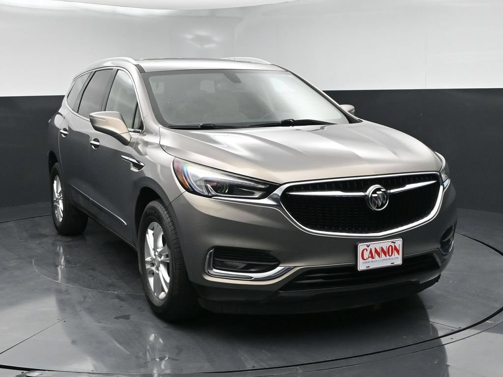 Used 2018 Buick Enclave Essence FWD Essence