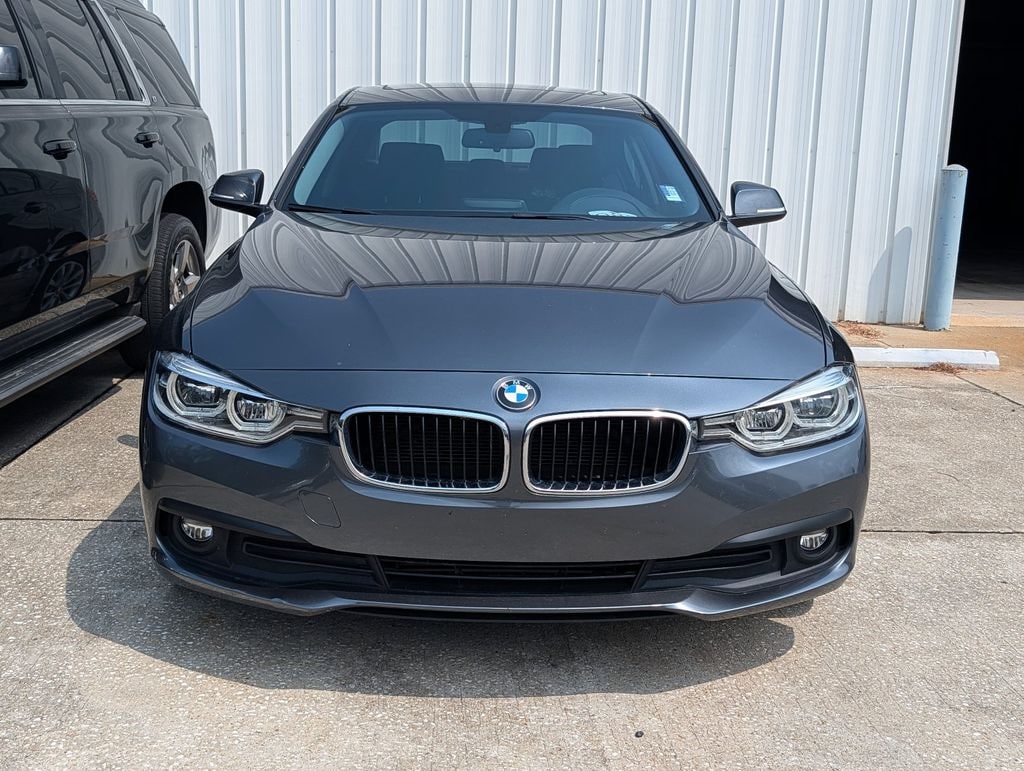 Used 2018 BMW 320i Sedan