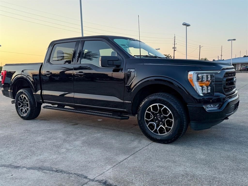 2023 Ford F-150 XLT photo 4