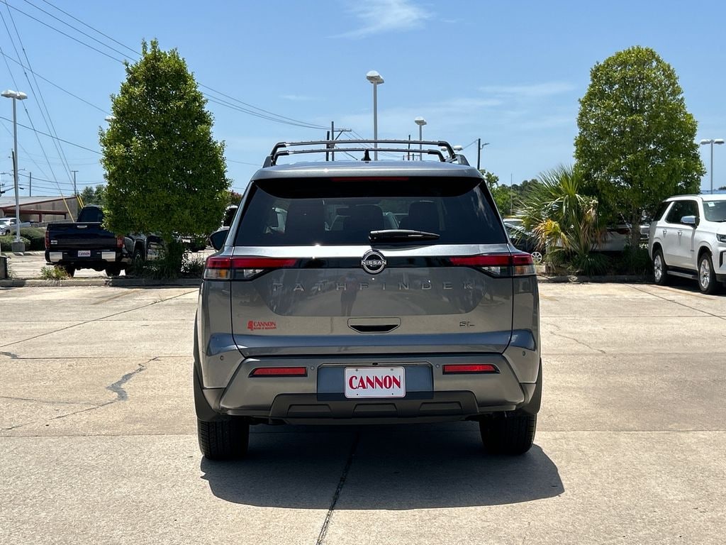 Used 2026 Nissan Pathfinder SL SUV