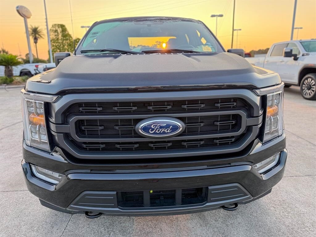 2023 Ford F-150 XLT photo 3