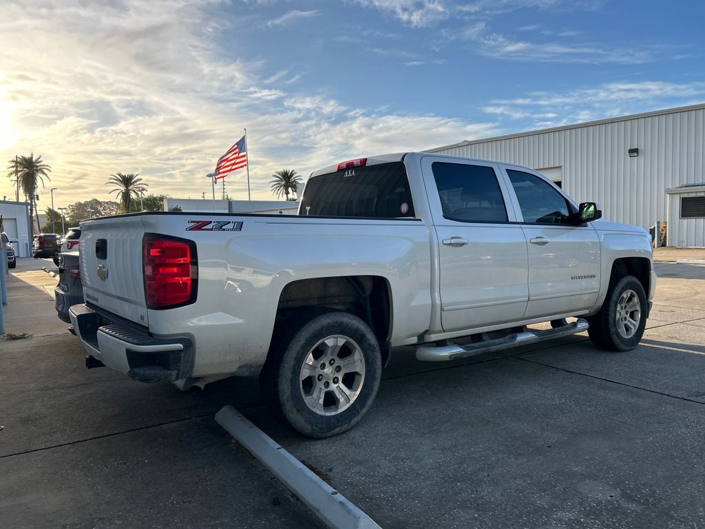 Used 2018 Chevrolet Silverado 1500 LT Truck Crew Cab