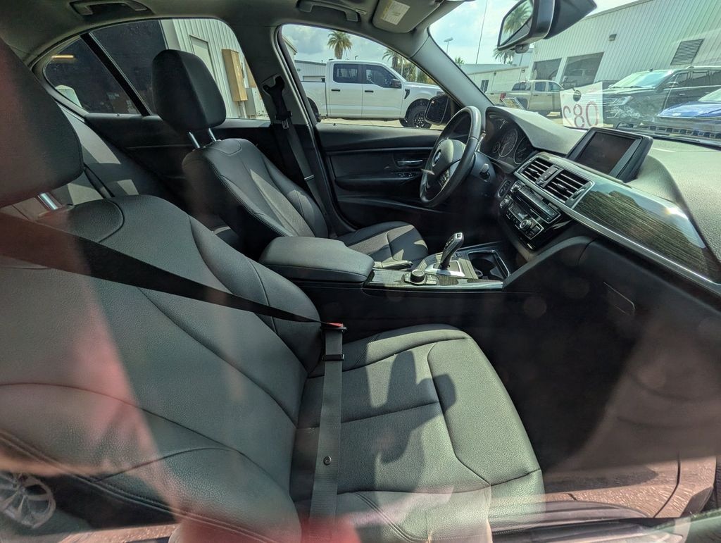 Used 2018 BMW 320i Sedan
