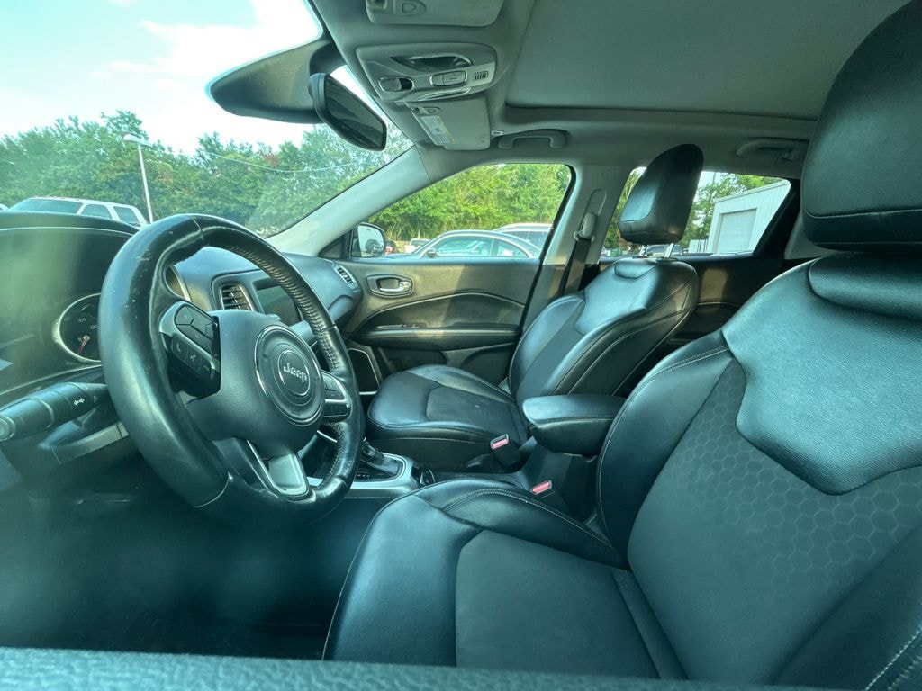 Used 2018 Jeep Compass Latitude FWD SUV