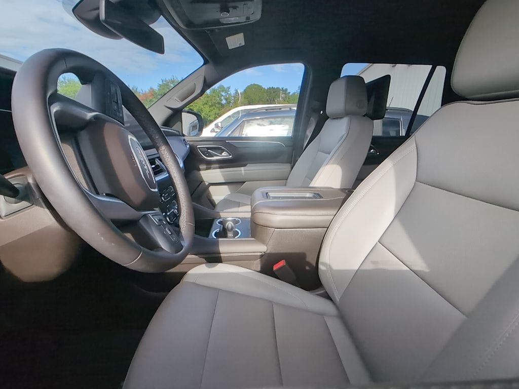 Used 2024 GMC Yukon SLT SUV