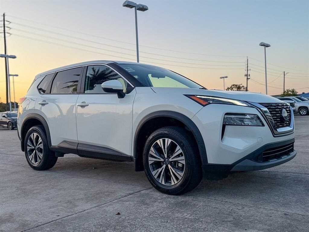 Used 2022 Nissan Rogue SV SUV