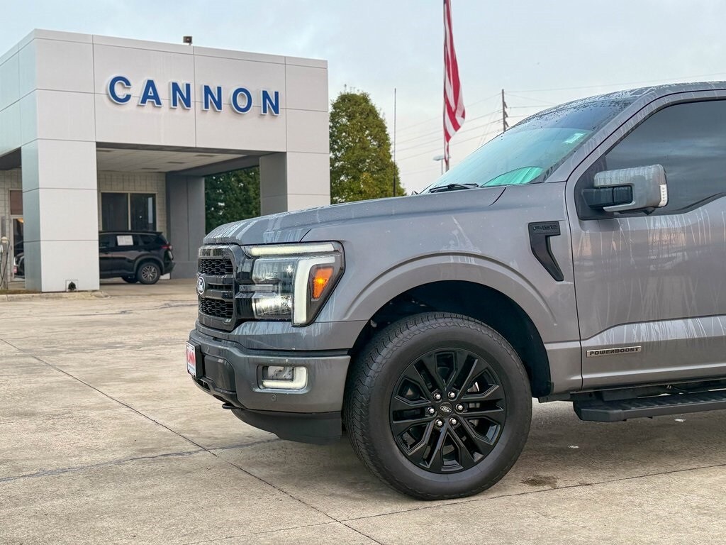 2024 Ford F-150 Lariat photo 2