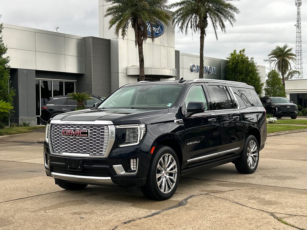 2023 GMC Yukon Denali AWD's photo