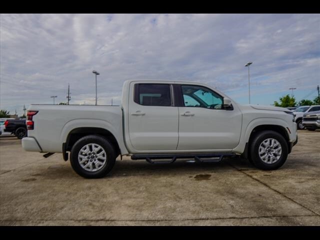 2023 Nissan Frontier SV photo 4