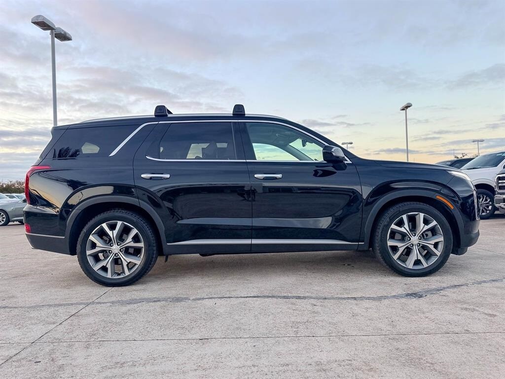 2020 Hyundai Palisade SEL photo 2