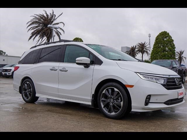 2023 Honda Odyssey Elite photo 3
