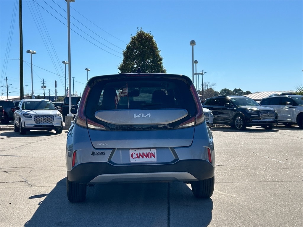 Used 2023 Kia Soul LX Hatchback