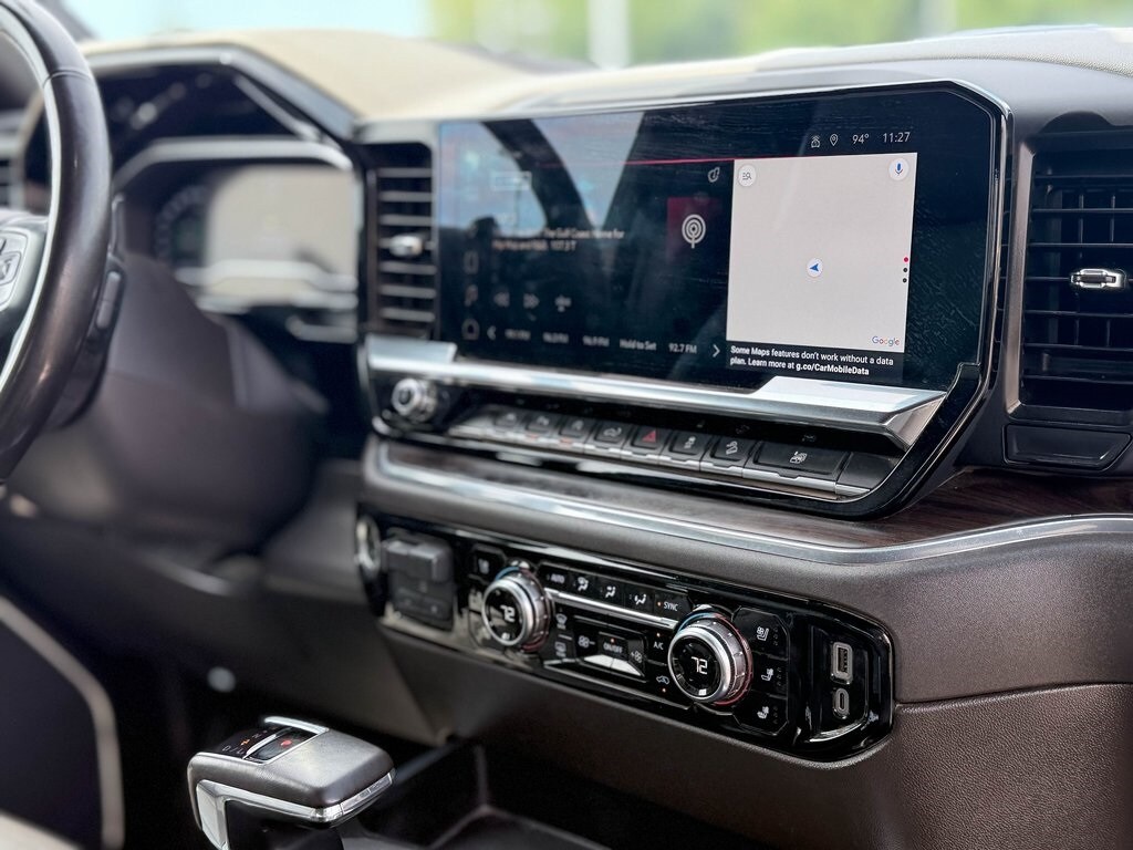 2024 Gmc Sierra 1500 SLT photo 3