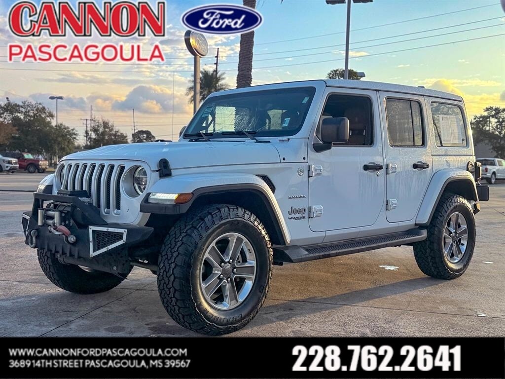 2021 Jeep Wrangler Unlimited Sahara photo 2
