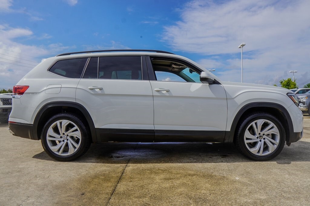 2022 Volkswagen Atlas V6 SE Technology photo 3