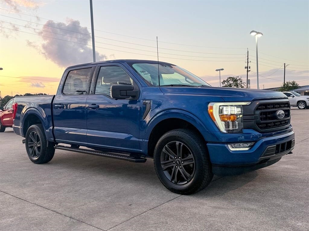 2022 Ford F-150 XLT photo 3