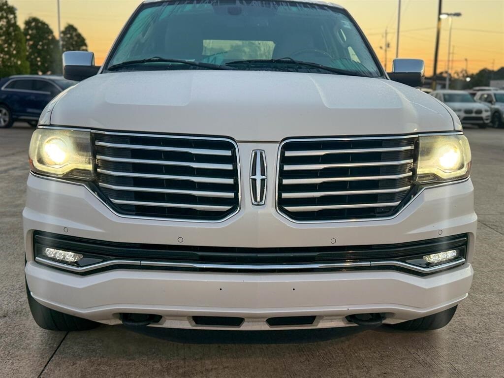 2016 Lincoln Navigator Reserve photo 2