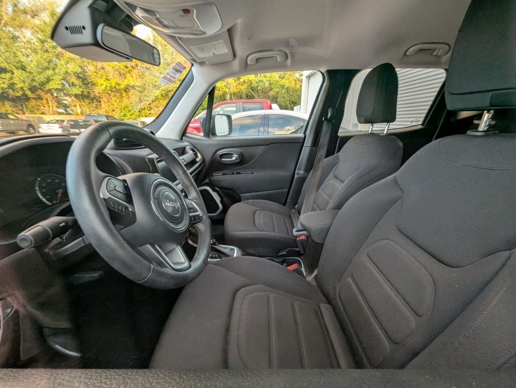 Used 2021 Jeep Renegade Latitude SUV