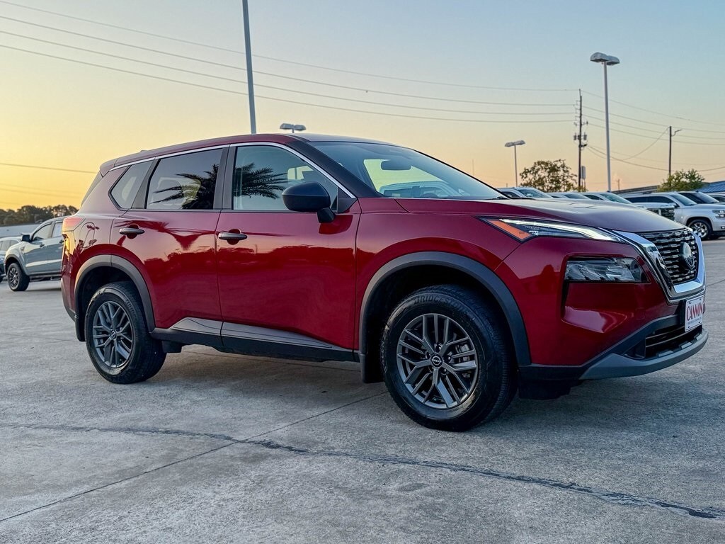 2023 Nissan Rogue S photo 3