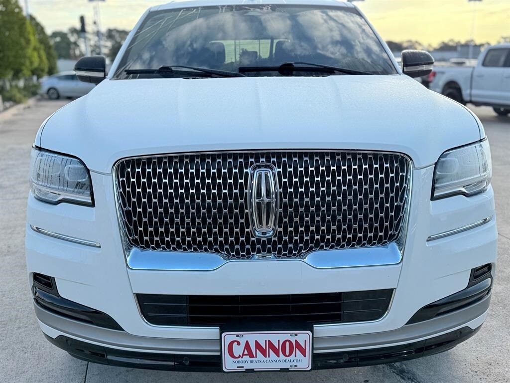 2024 Lincoln Navigator Reserve photo 3