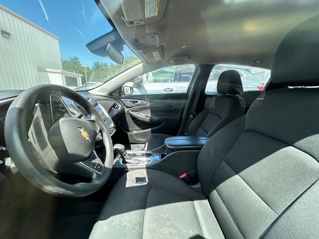 Used 2024 Chevrolet Malibu 1LT Sedan