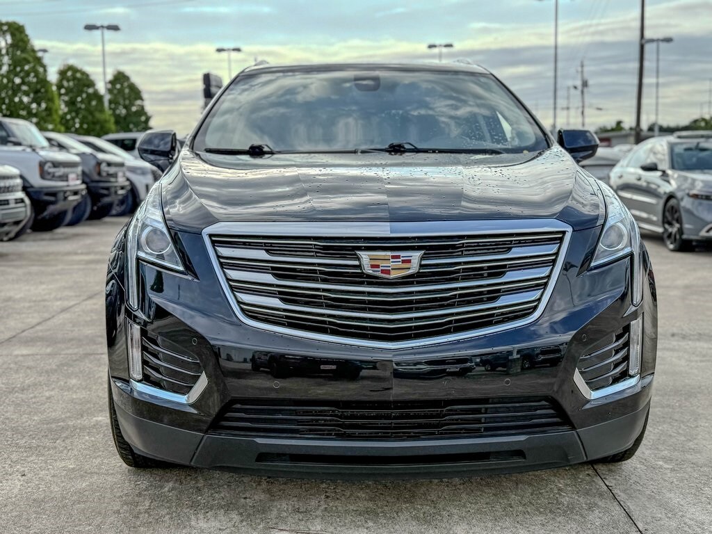 2019 Cadillac XT5 Luxury photo 2