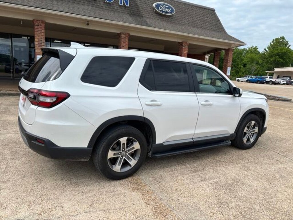 Used 2024 Honda Pilot EX-L 7-Passenger SUV
