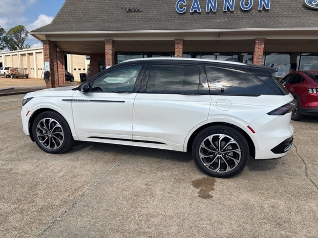 New 2026 Lincoln Nautilus Reserve SUV