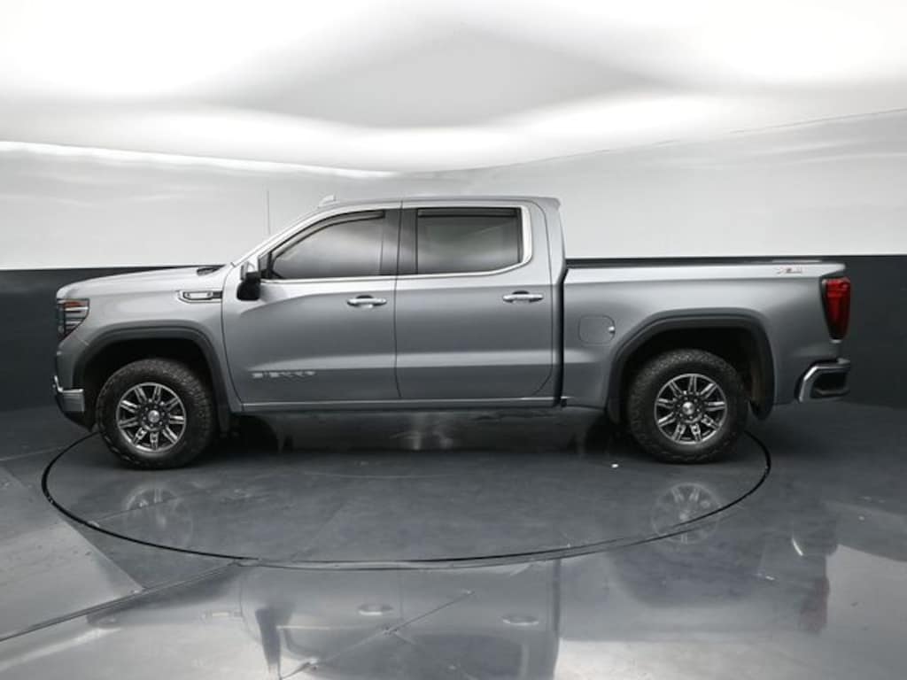 Used 2023 GMC Sierra 1500 SLT Crew Cab Short Bed Truck