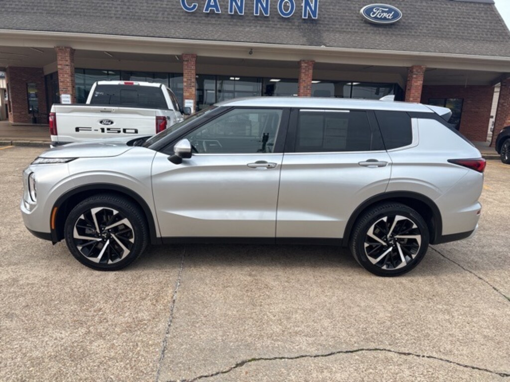 Certified 2024 Mitsubishi Outlander SUV
