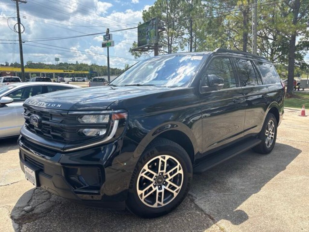 Used 2025 Ford Expedition Active SUV
